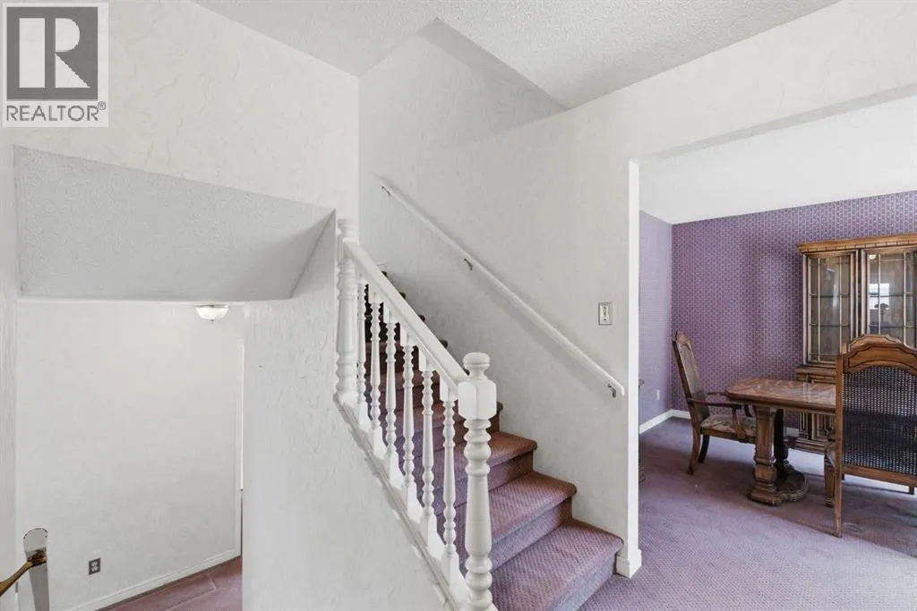 331 Oakfern Crescent SW