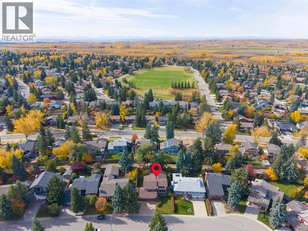 331 Oakfern Crescent SW