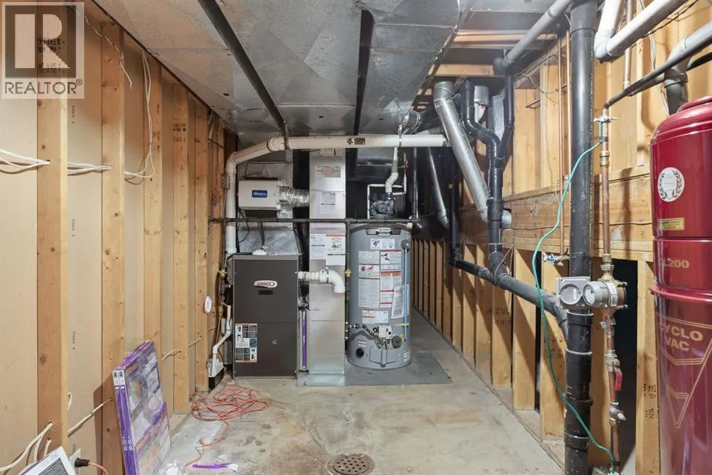 331 Oakfern Crescent SW