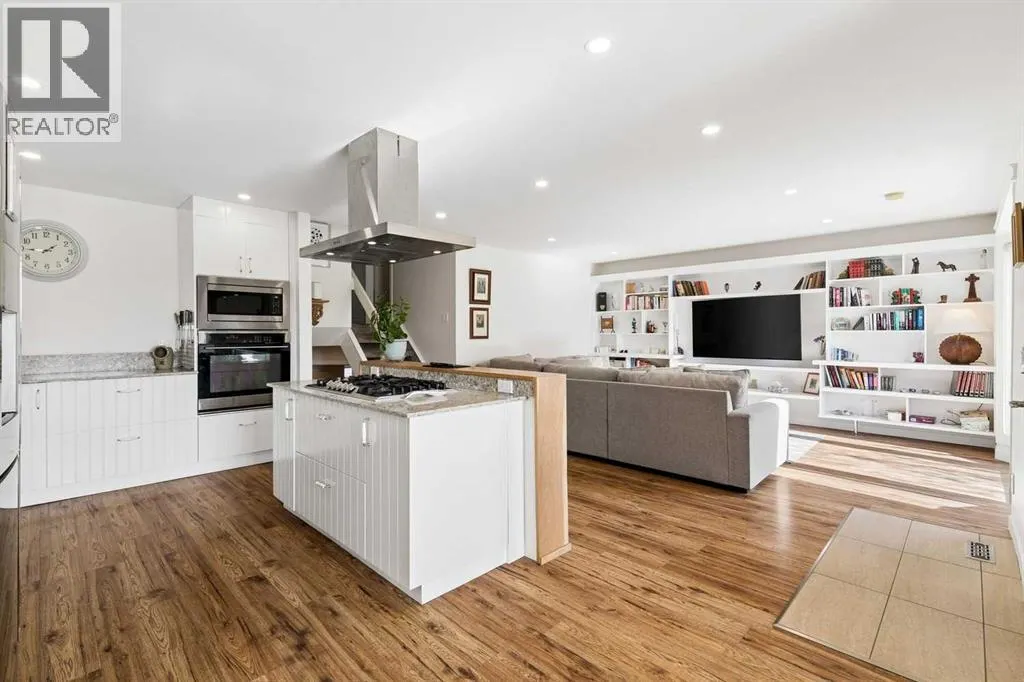 355 Woodbine Boulevard SW