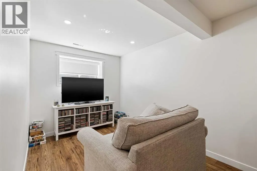 355 Woodbine Boulevard SW
