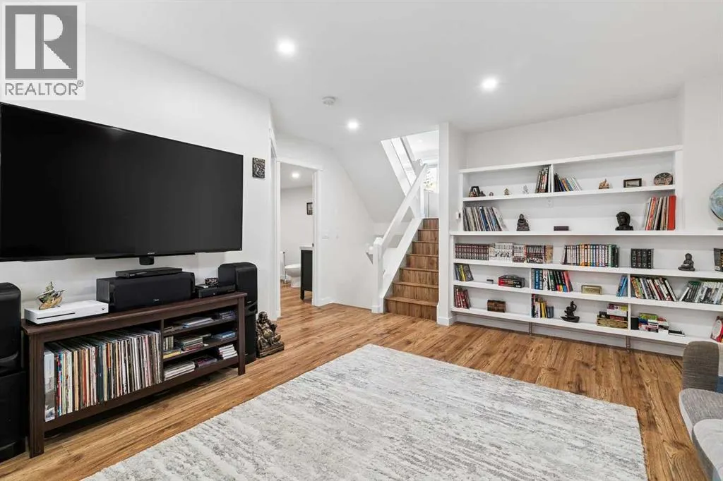 355 Woodbine Boulevard SW