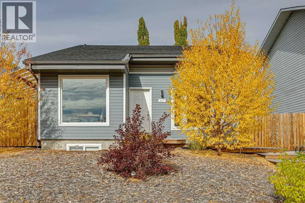 355 Woodbine Boulevard SW