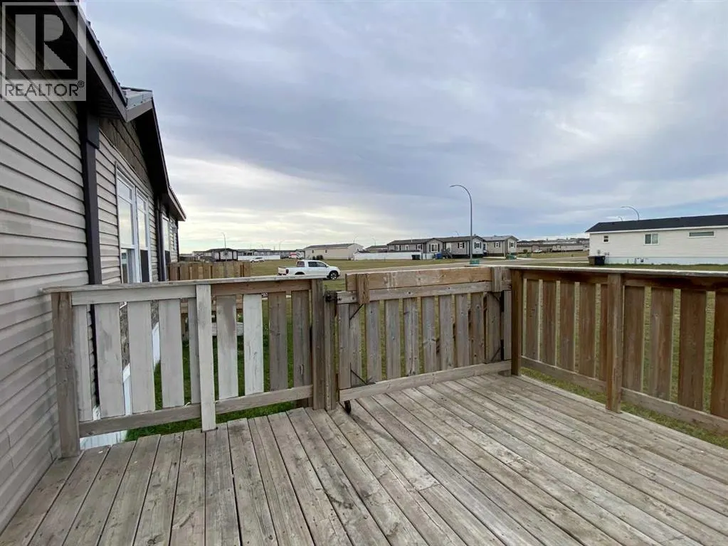 127 Meadowplace Drive E