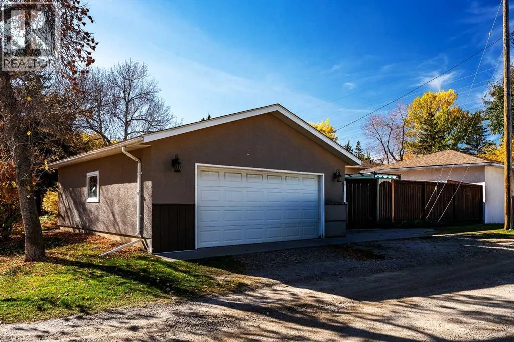 163 Westwood Drive SW