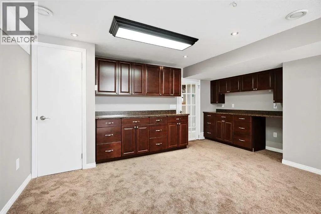 163 Westwood Drive SW