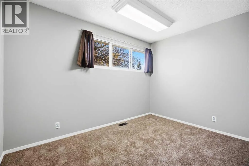 163 Westwood Drive SW