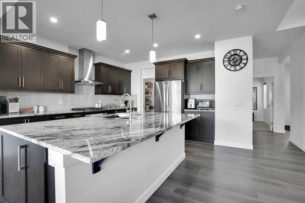 314 Corner Meadows Way NE