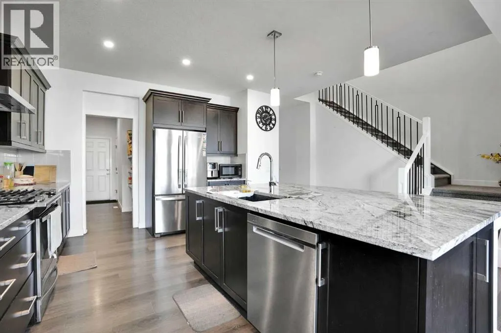 314 Corner Meadows Way NE
