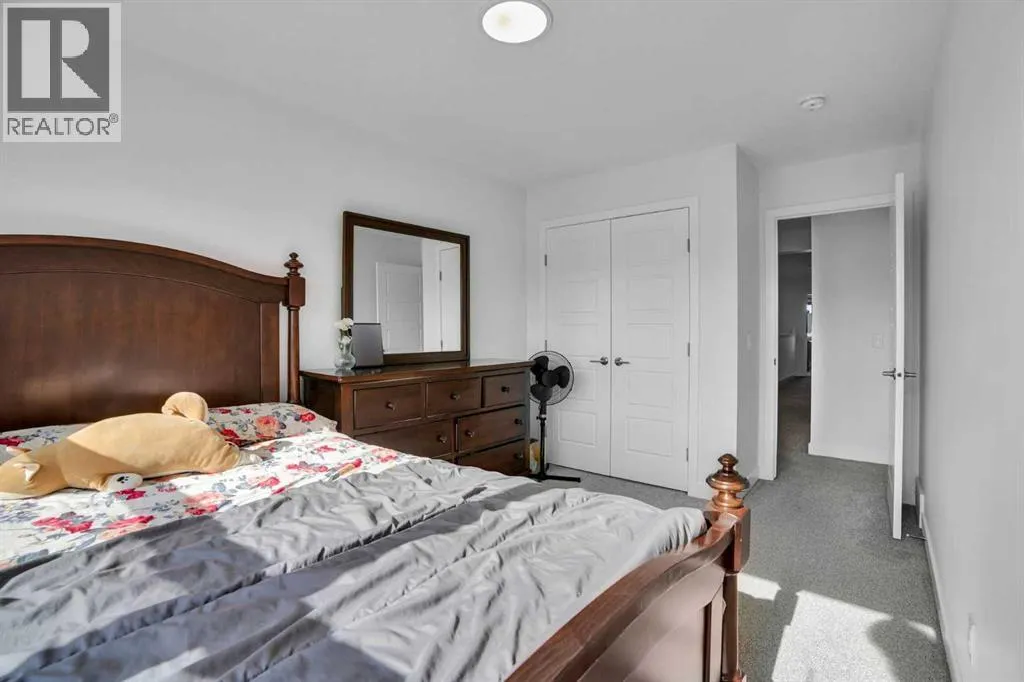 314 Corner Meadows Way NE