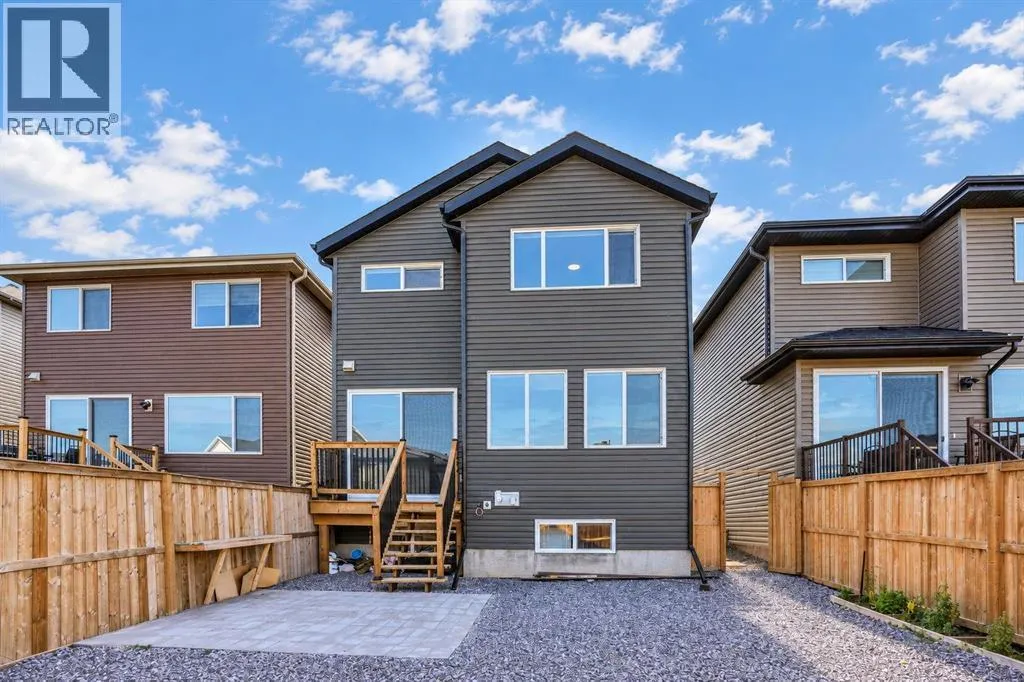 314 Corner Meadows Way NE