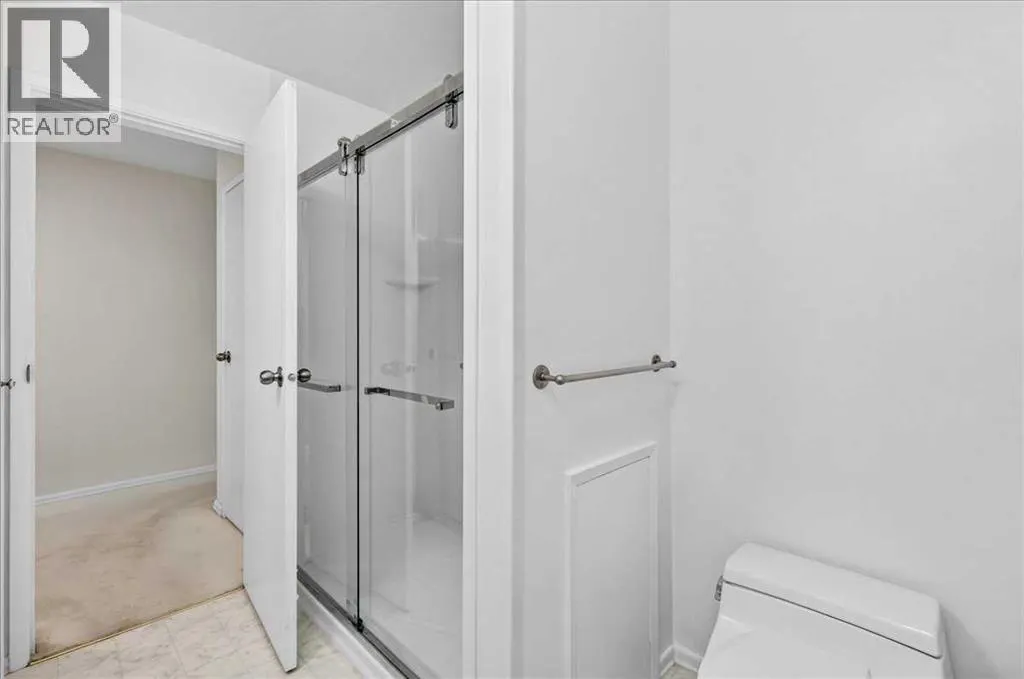 1707 107 Avenue SW