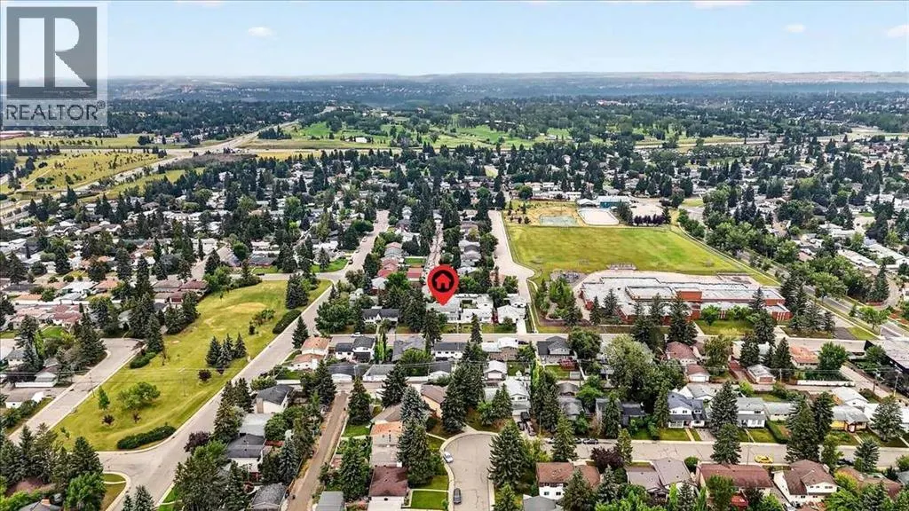 1707 107 Avenue SW