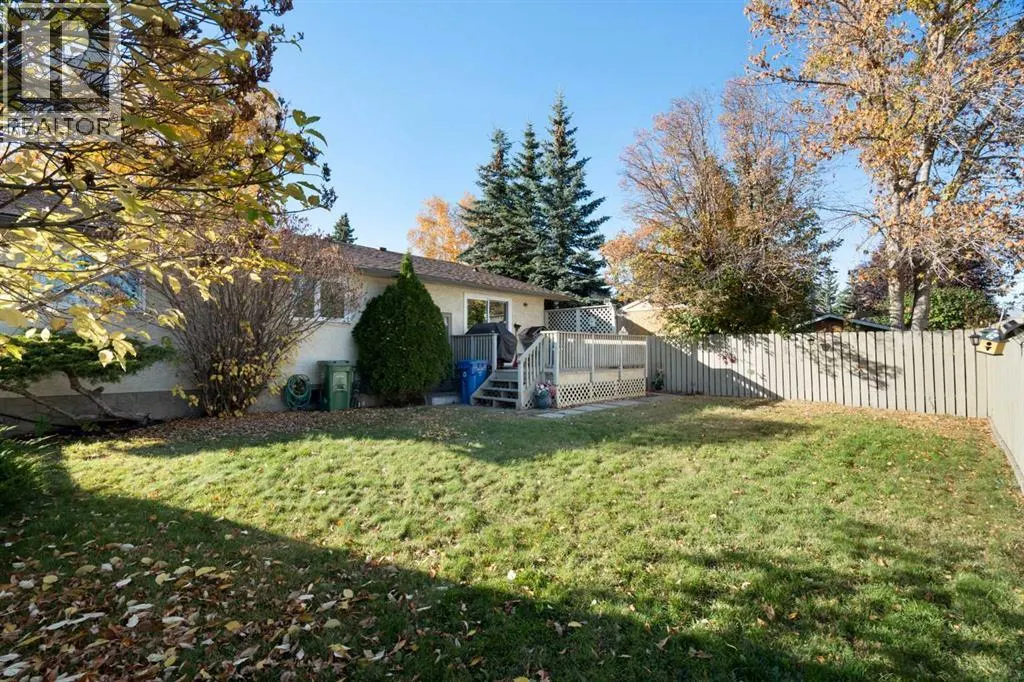 212 Whiteview Bay NE