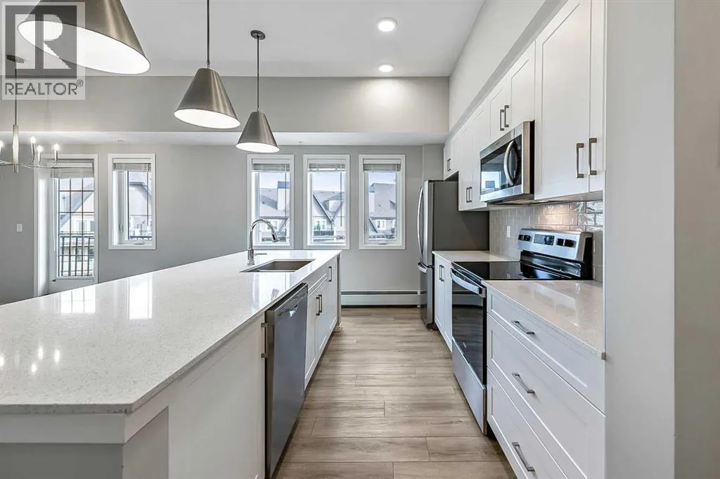 402, 140 Mahogany Street SE