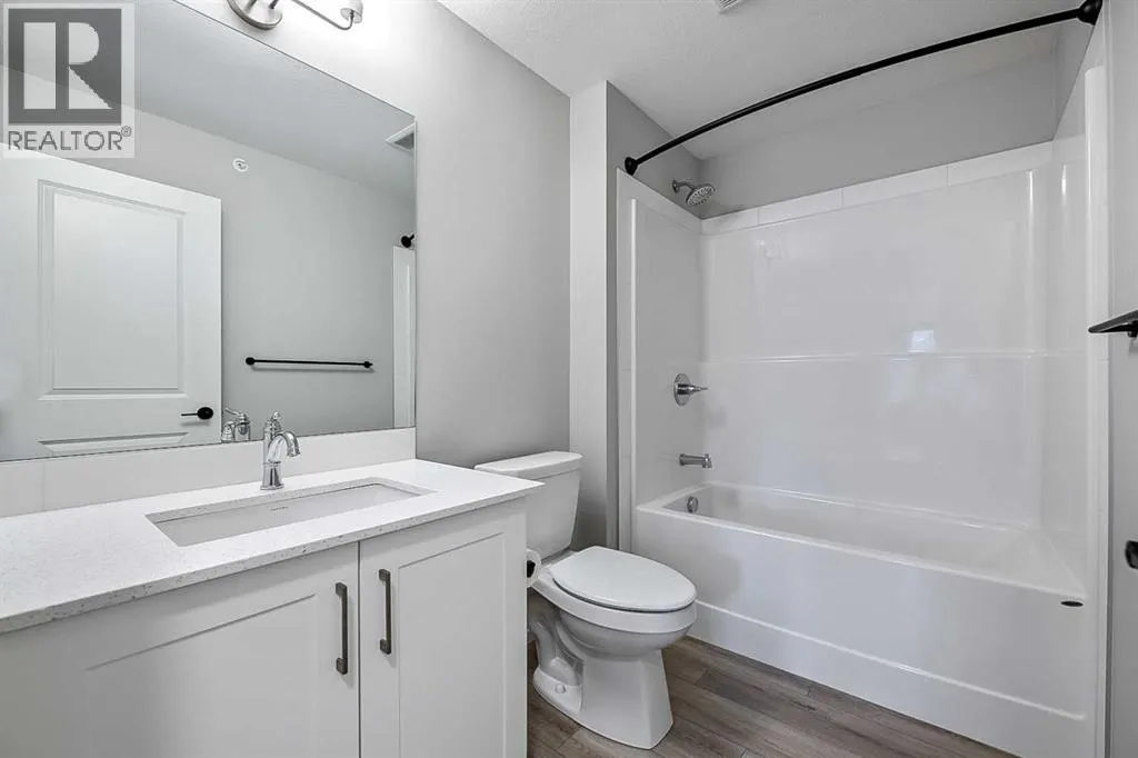 402, 140 Mahogany Street SE