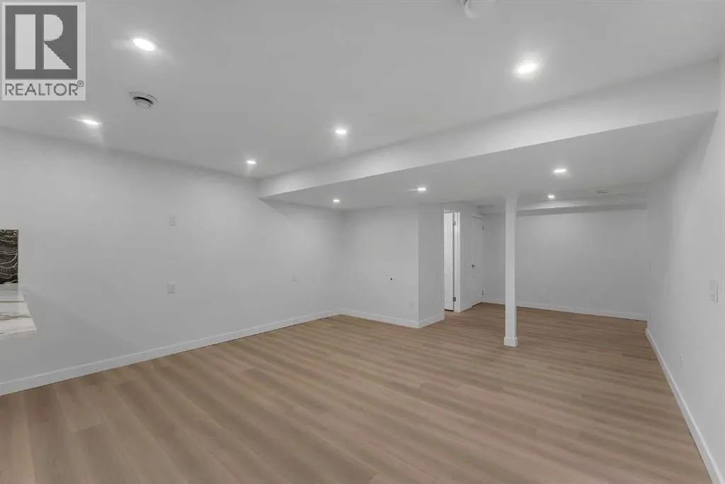 210 Crimson Lane