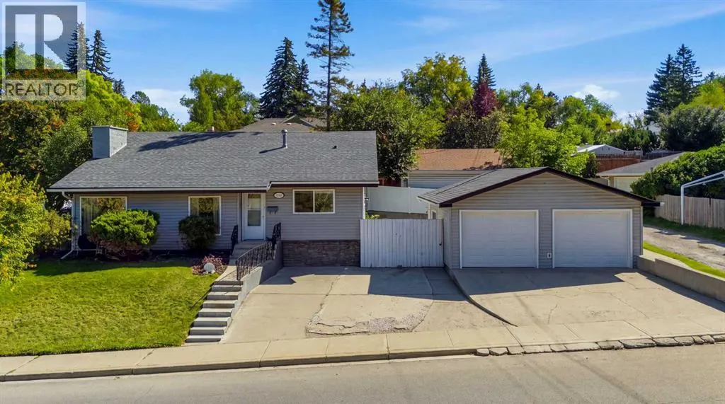 2445 Cherokee Drive NW