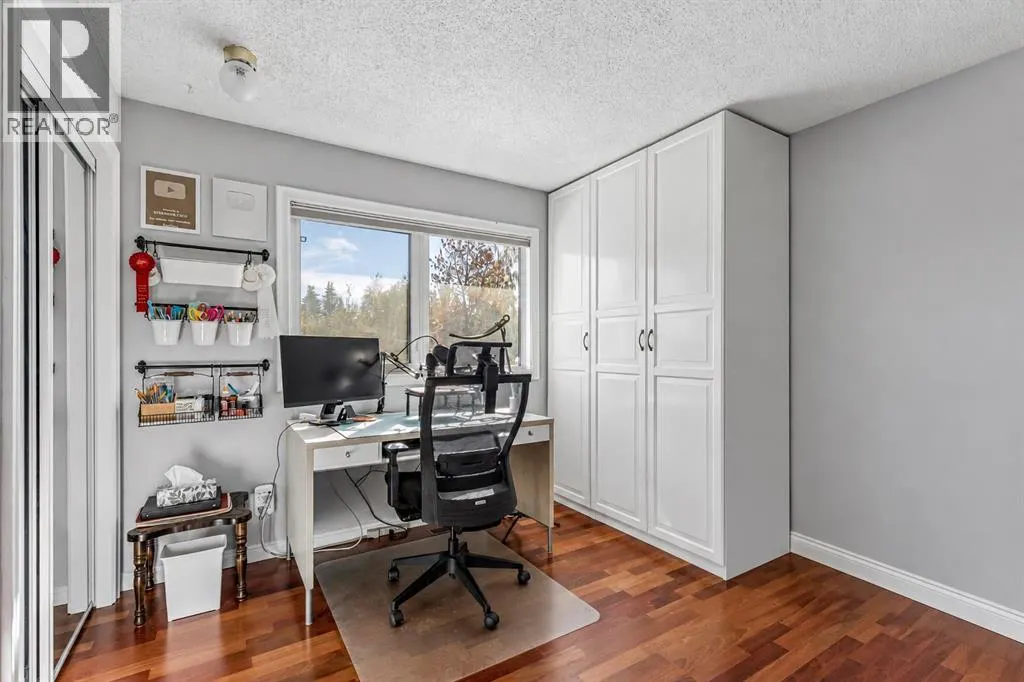 19 Woodbrook Road SW
