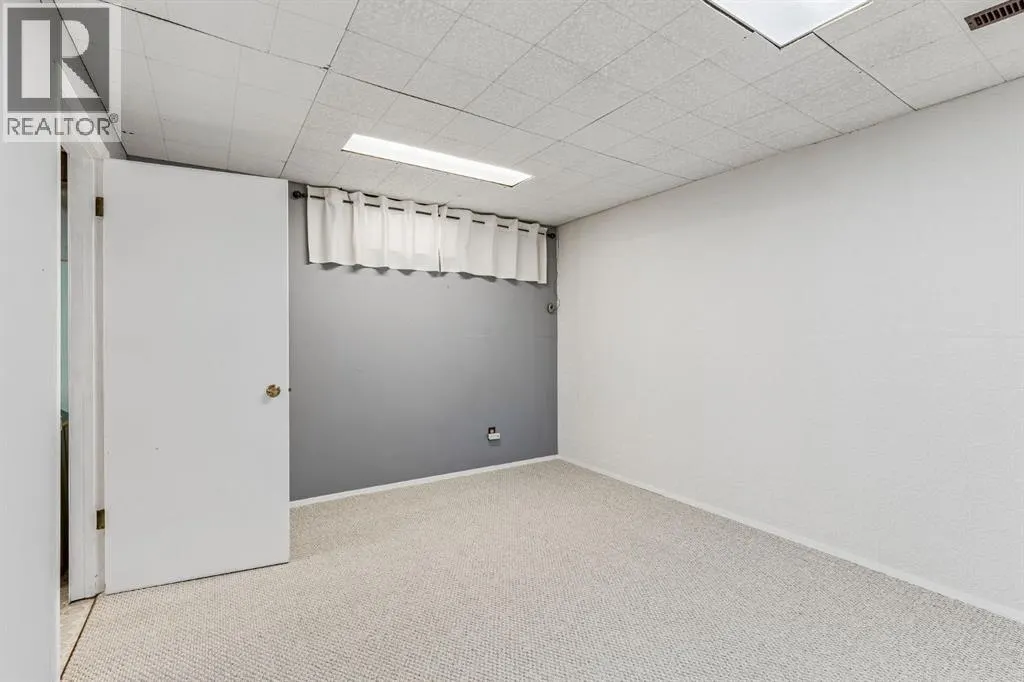 19 Woodbrook Road SW
