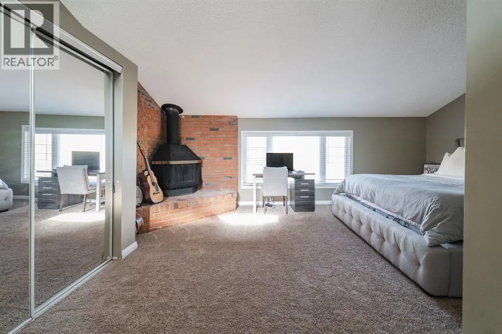 162 Maclaren Crescent