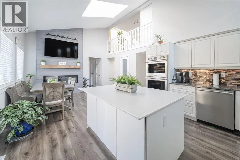 162 Maclaren Crescent