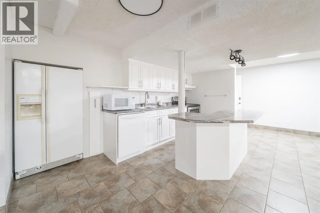 162 Maclaren Crescent