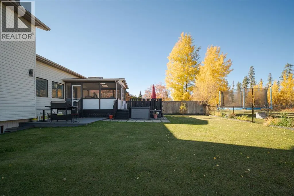 162 Maclaren Crescent