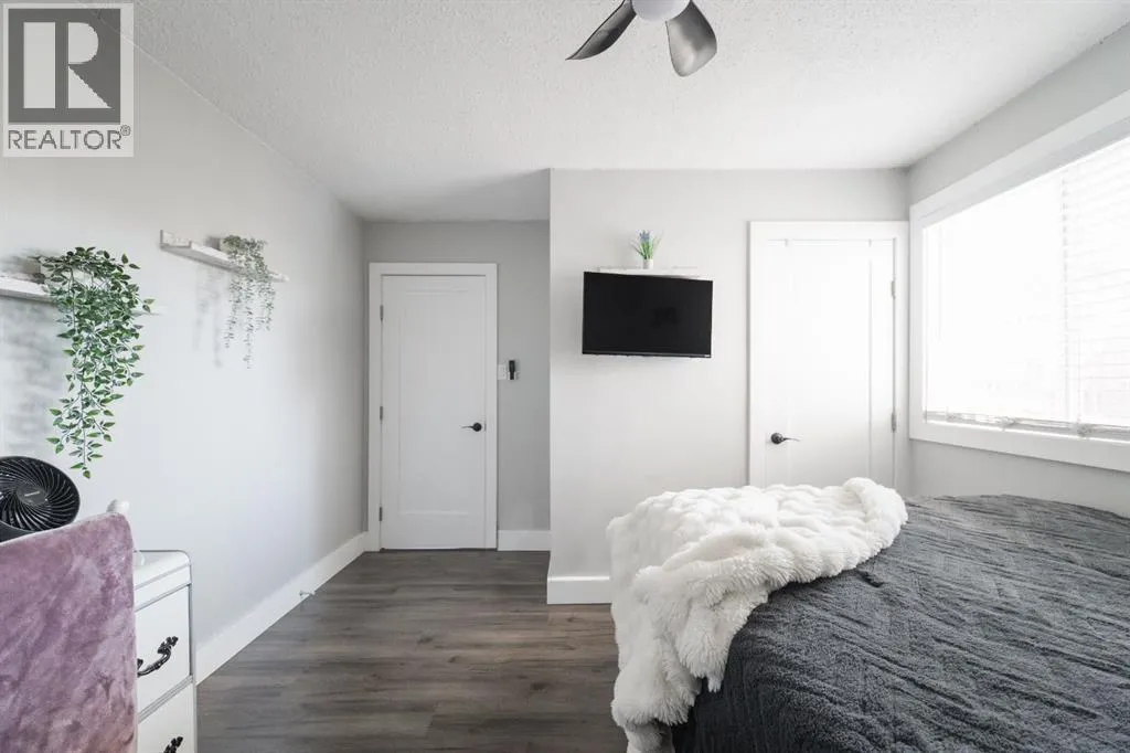 162 Maclaren Crescent