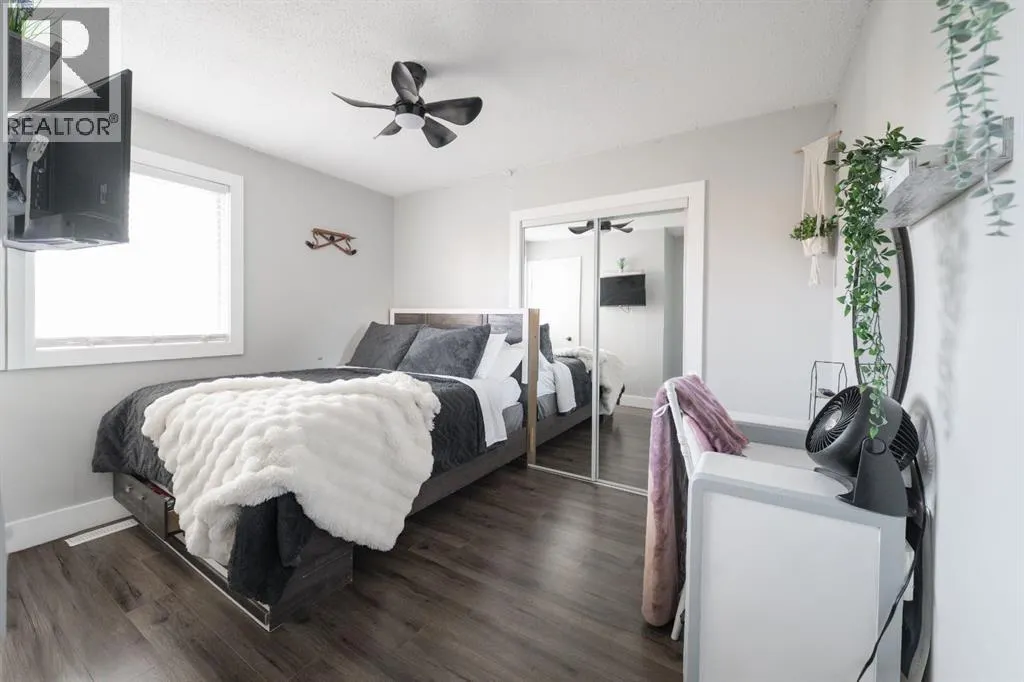 162 Maclaren Crescent