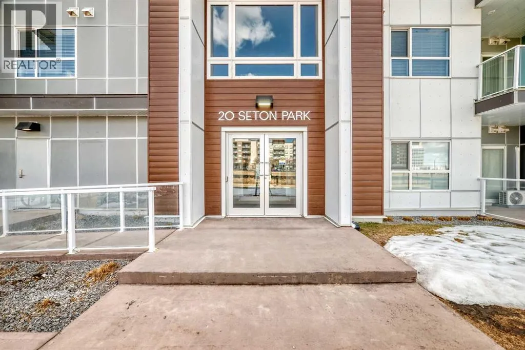 215, 20 Seton Park SE
