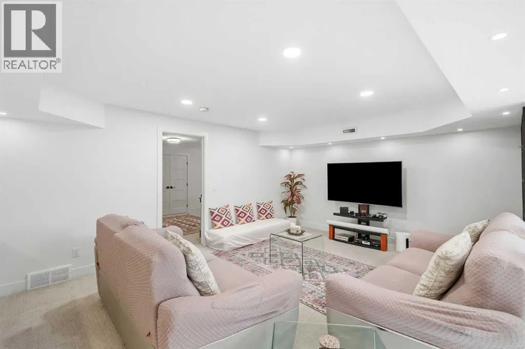 28 Bearspaw Acres
