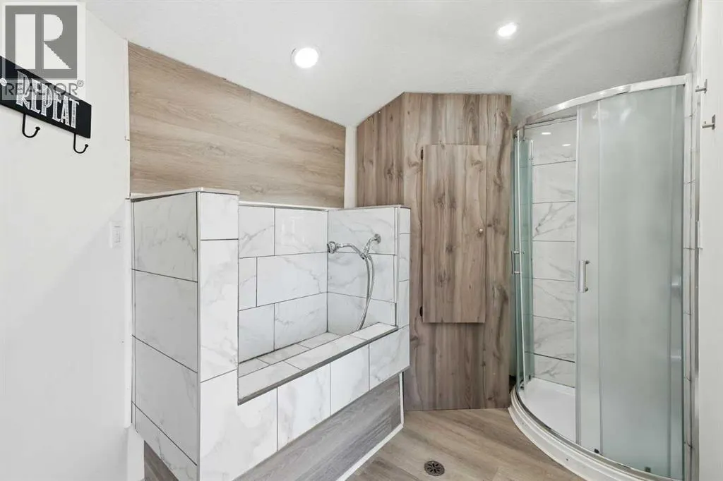 28 Bearspaw Acres