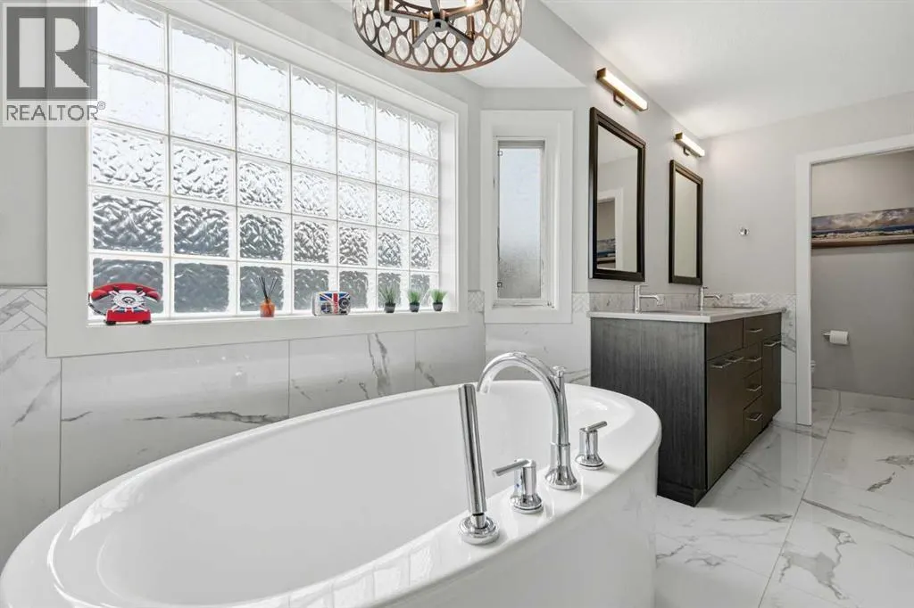 28 Bearspaw Acres