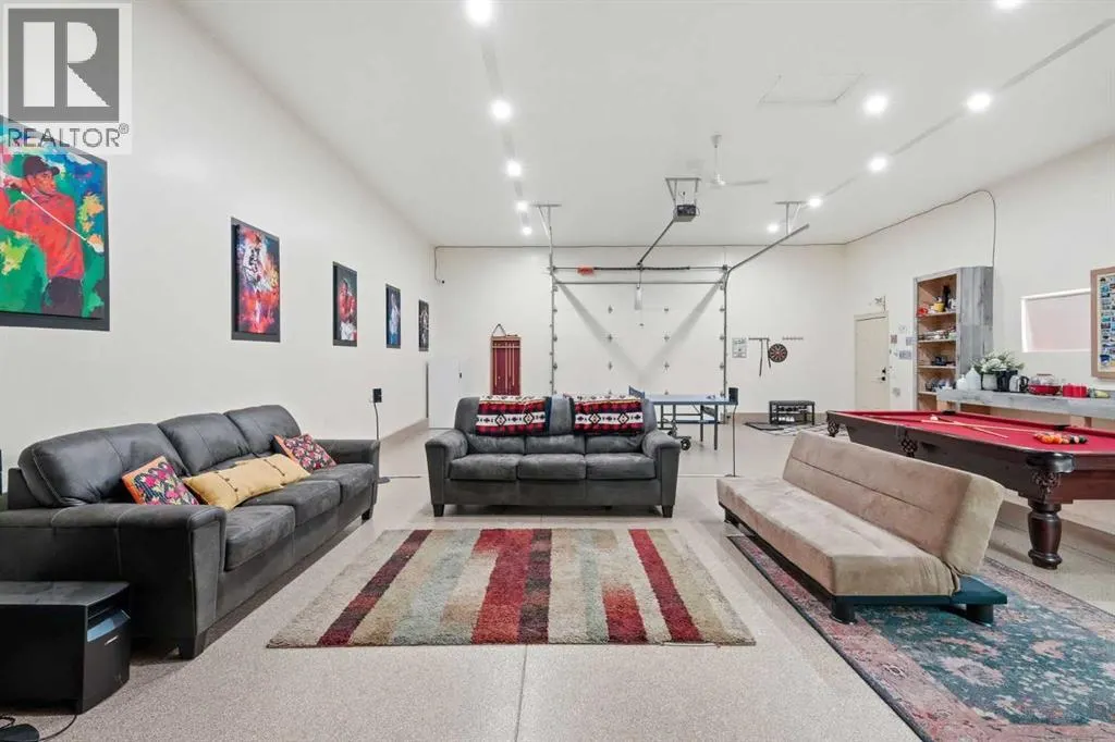 28 Bearspaw Acres
