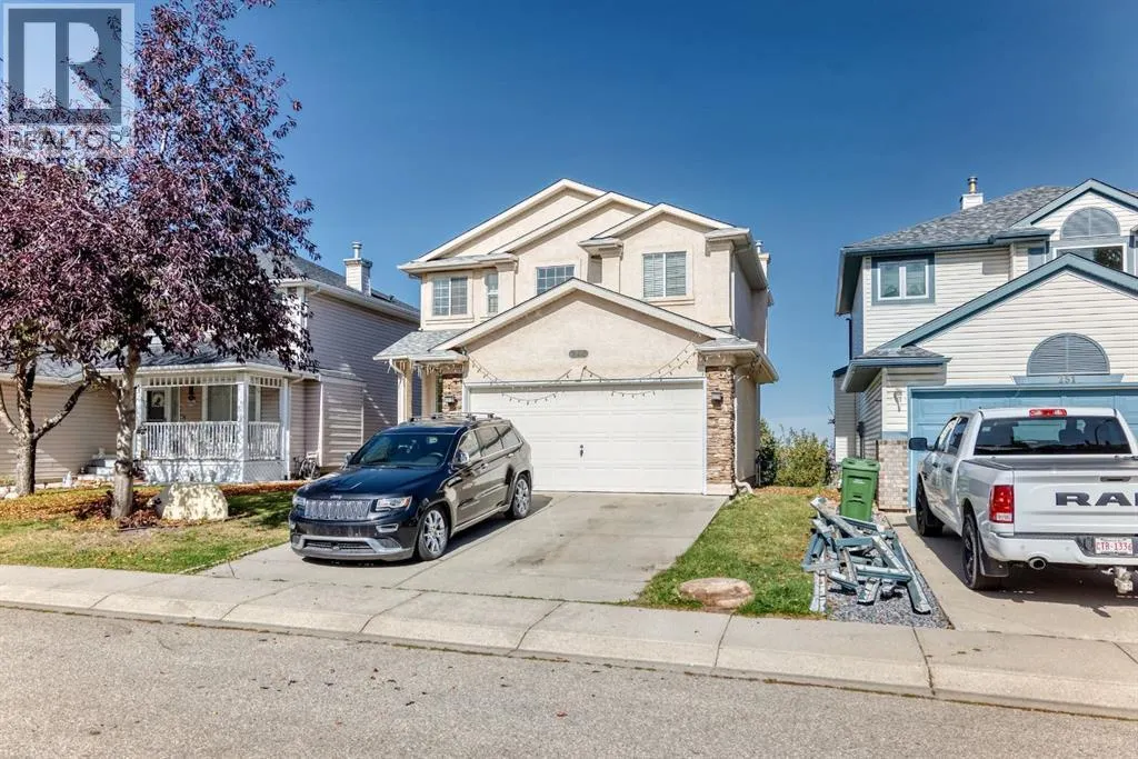 255 Edgebrook Park NW