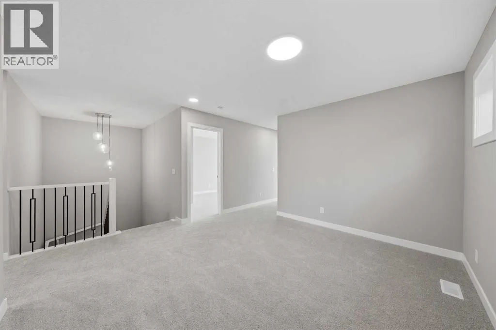 59 Belvedere Crescent SE