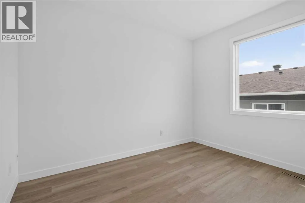 202, 101 Panatella Square NW