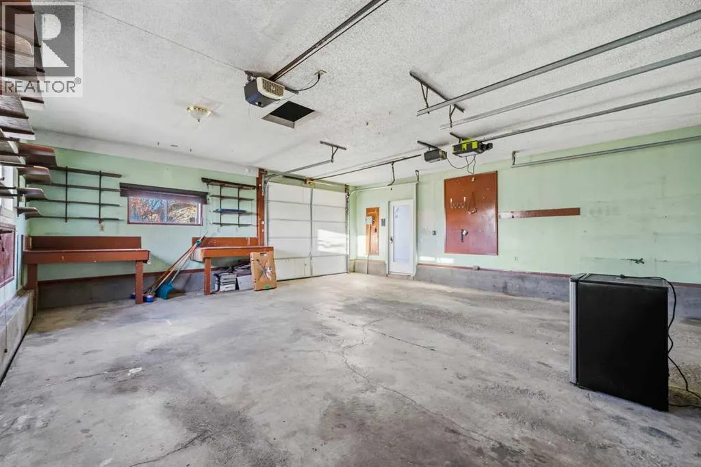 120 Whitefield Drive NE