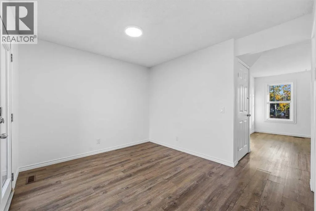 120 Whitefield Drive NE