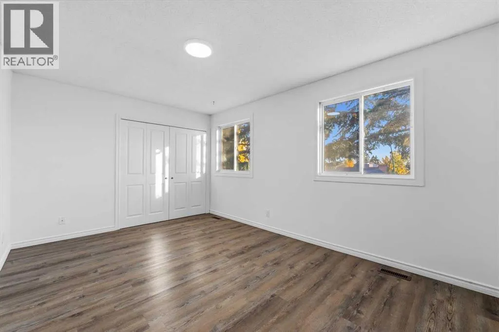 120 Whitefield Drive NE