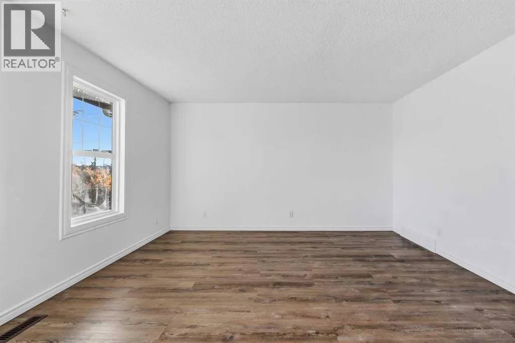 120 Whitefield Drive NE