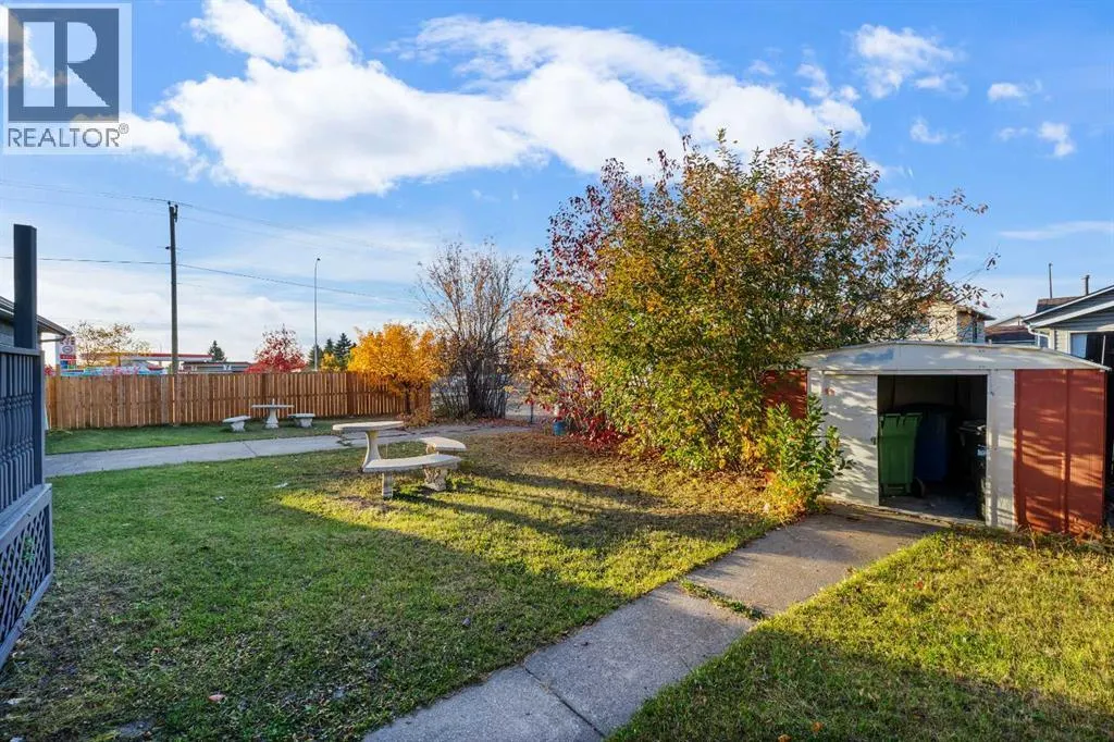 120 Whitefield Drive NE