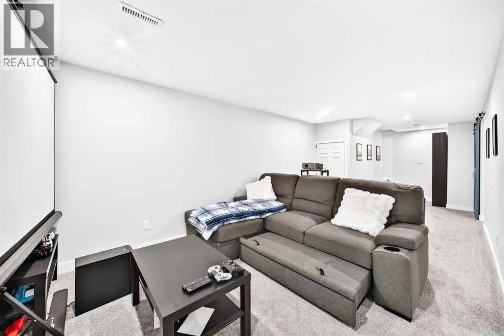 52 Cedargrove Road SW