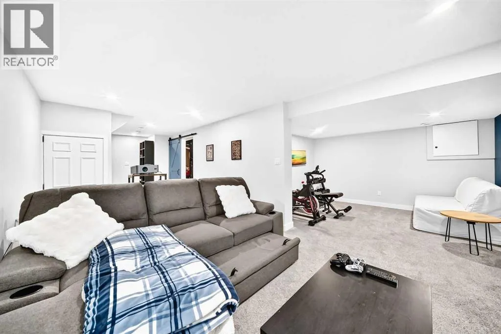 52 Cedargrove Road SW