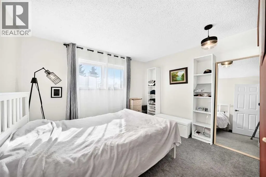 52 Cedargrove Road SW