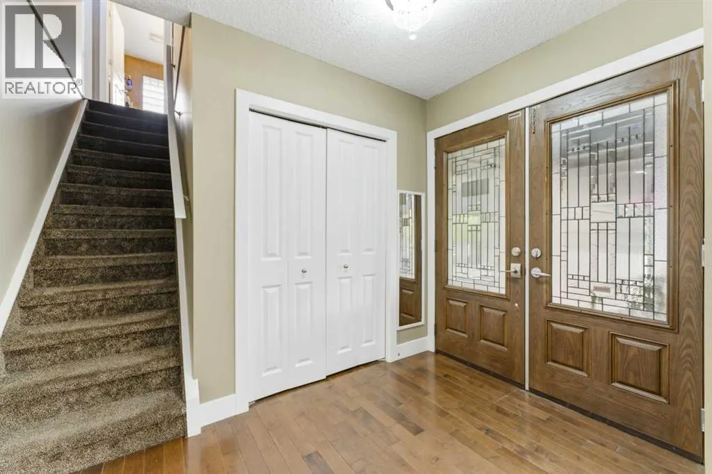 36 Varsity Estates Court NW