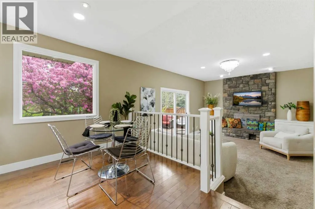 36 Varsity Estates Court NW