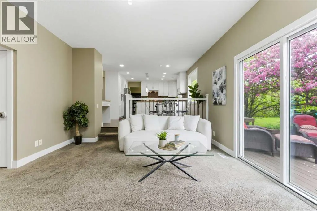 36 Varsity Estates Court NW