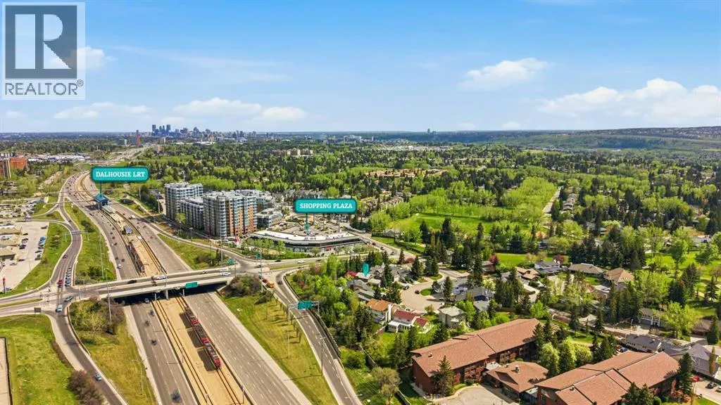 36 Varsity Estates Court NW